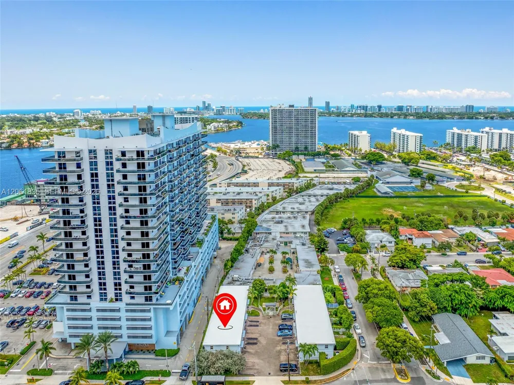 7801 HISPANOLA AV #4 North Bay Village, FL 33141