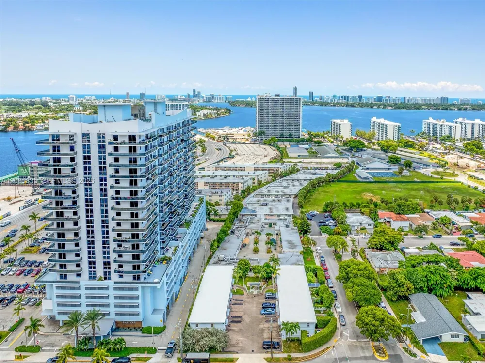 7801 HISPANOLA AV #4 North Bay Village, FL 33141
