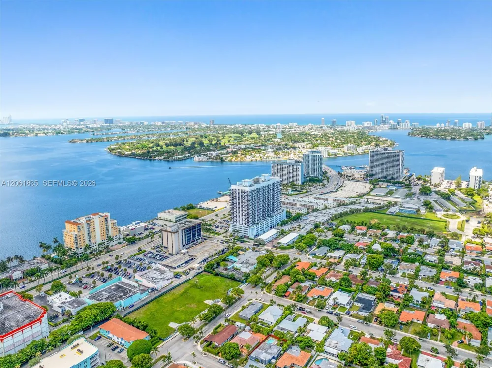 7801 HISPANOLA AV #4 North Bay Village, FL 33141