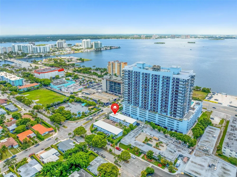 7801 HISPANOLA AV #4 North Bay Village, FL 33141