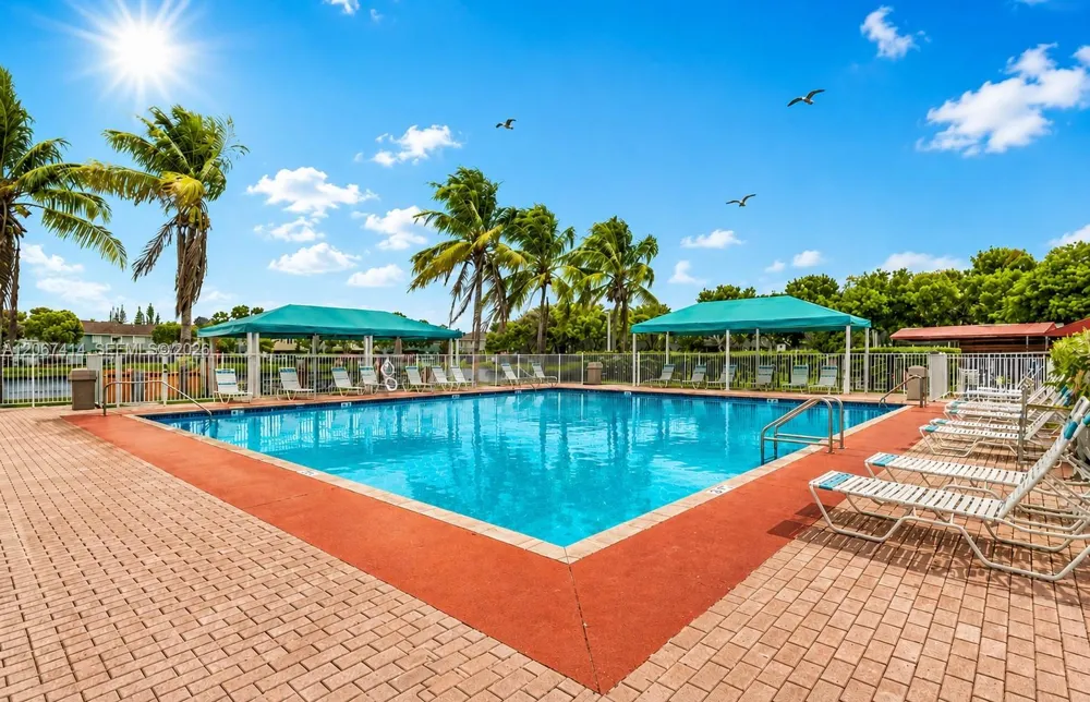 1652 SE 28th St #200 Homestead, FL 33035