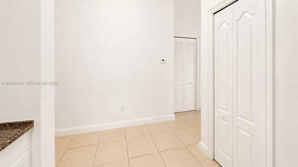 1652 SE 28th St #200 Homestead, FL 33035