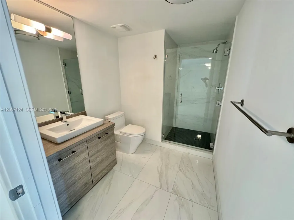 400 Sunny Isles Blvd #1221 Sunny Isles Beach, FL 33160