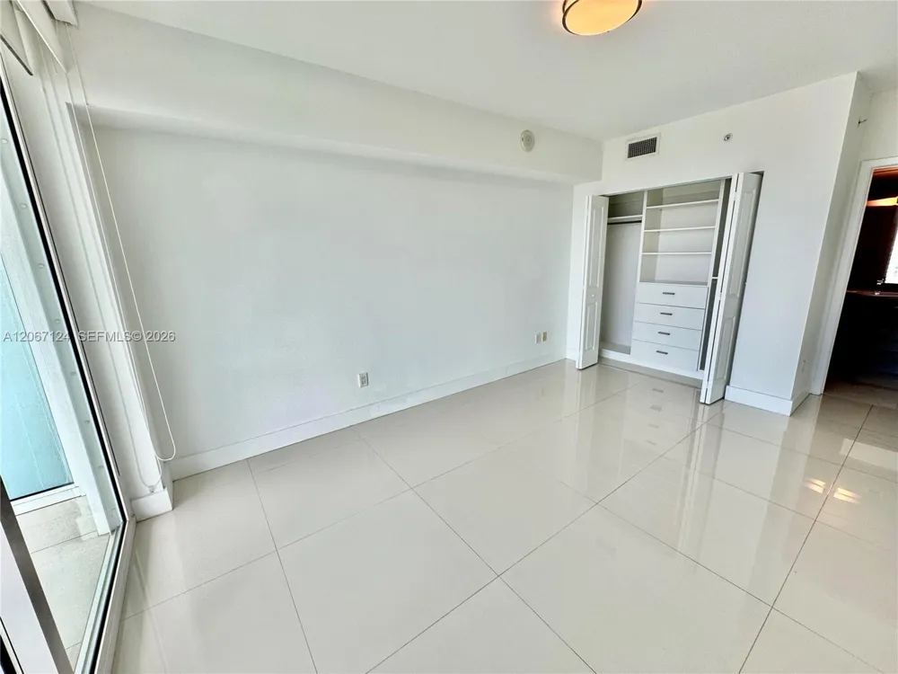 400 Sunny Isles Blvd #1221 Sunny Isles Beach, FL 33160