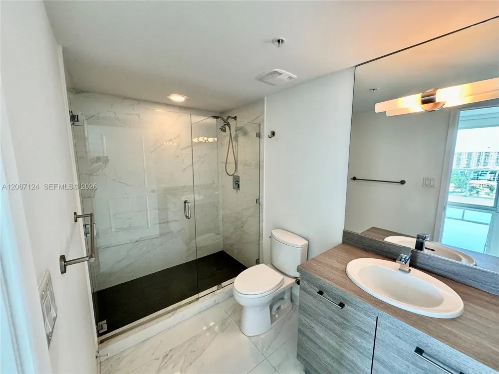 400 Sunny Isles Blvd #1221 Sunny Isles Beach, FL 33160