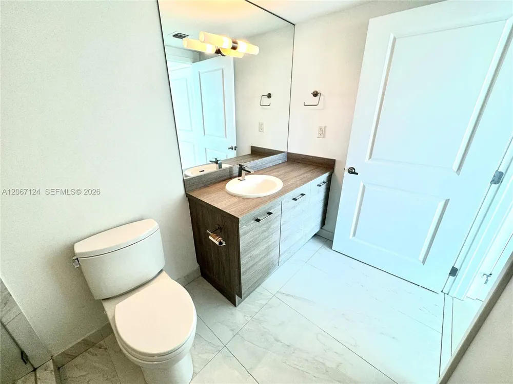 400 Sunny Isles Blvd #1221 Sunny Isles Beach, FL 33160