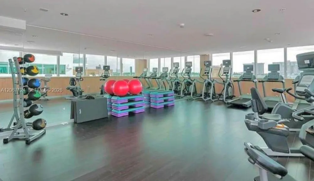 400 Sunny Isles Blvd #1221 Sunny Isles Beach, FL 33160