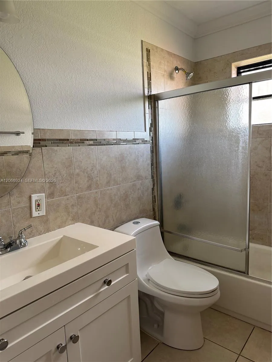 12135 SW 182nd Ter Miami, FL 33177