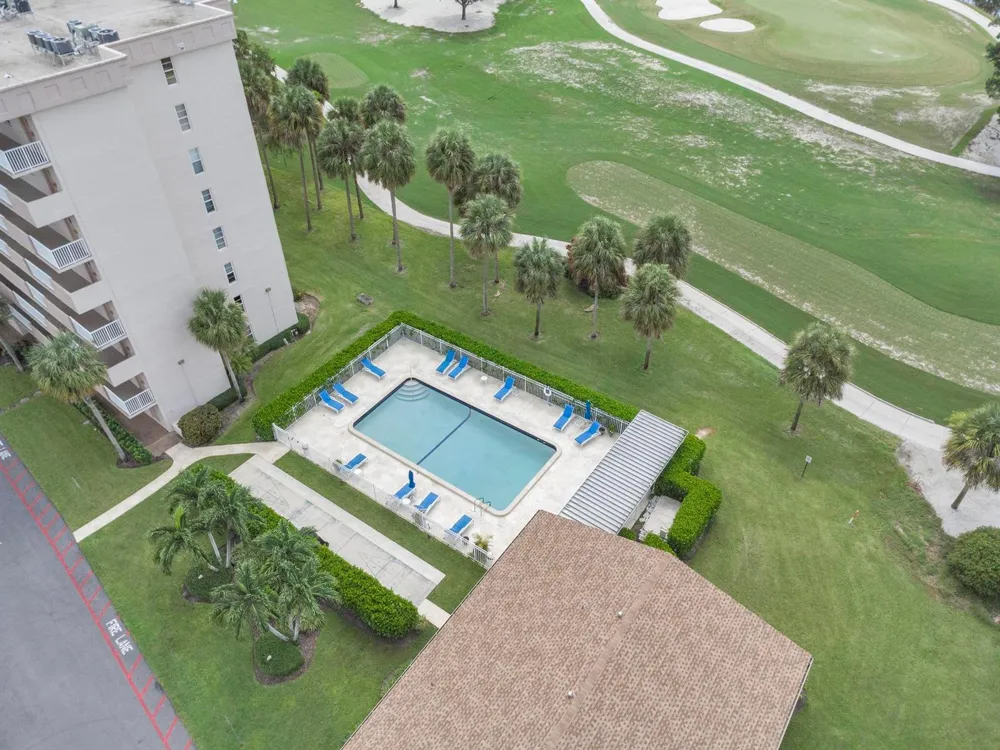 200 Jacaranda Country Club Drive #3c Plantation, FL 33324