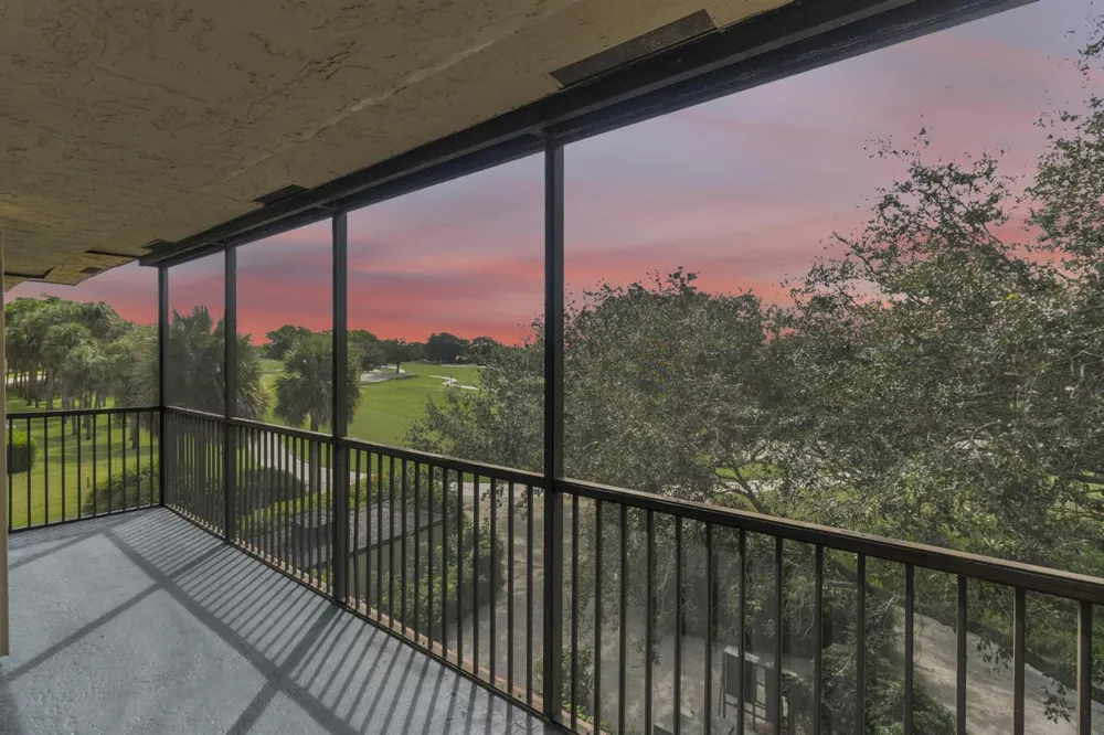200 Jacaranda Country Club Drive #3c Plantation, FL 33324