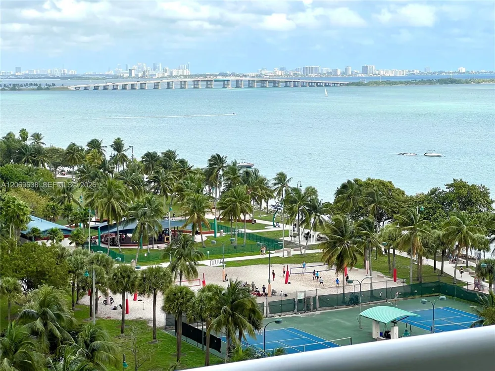 1717 Bayshore Dr #A-1450 Miami, FL 33132