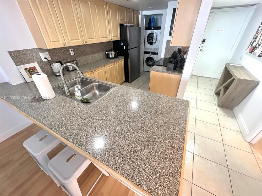 1717 Bayshore Dr #A-1450 Miami, FL 33132