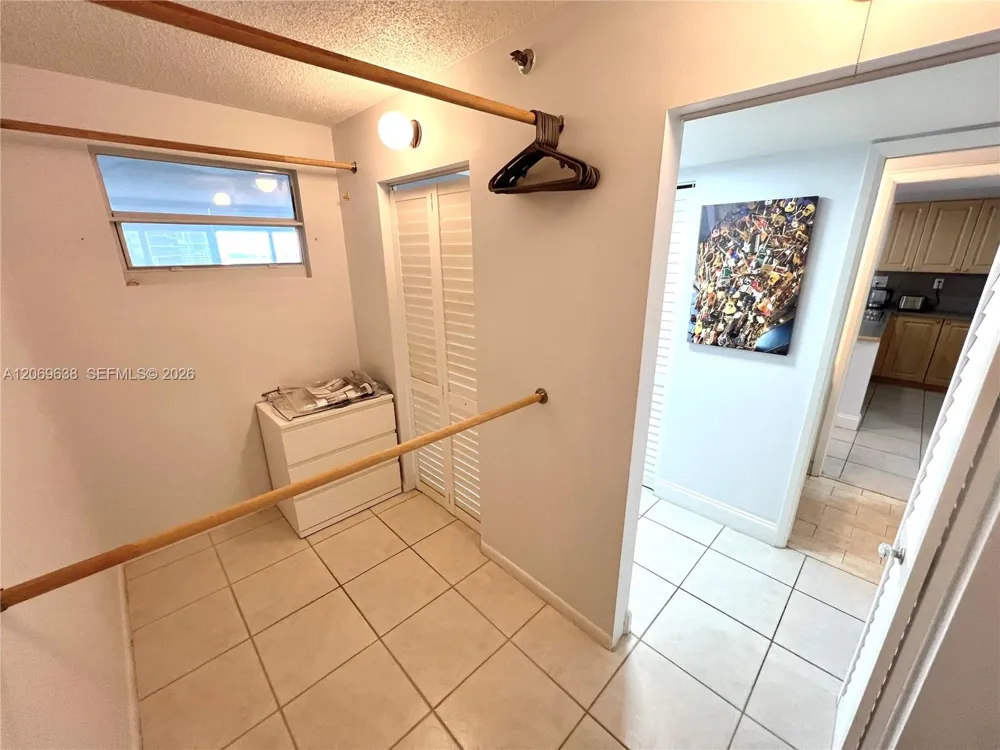 1717 Bayshore Dr #A-1450 Miami, FL 33132