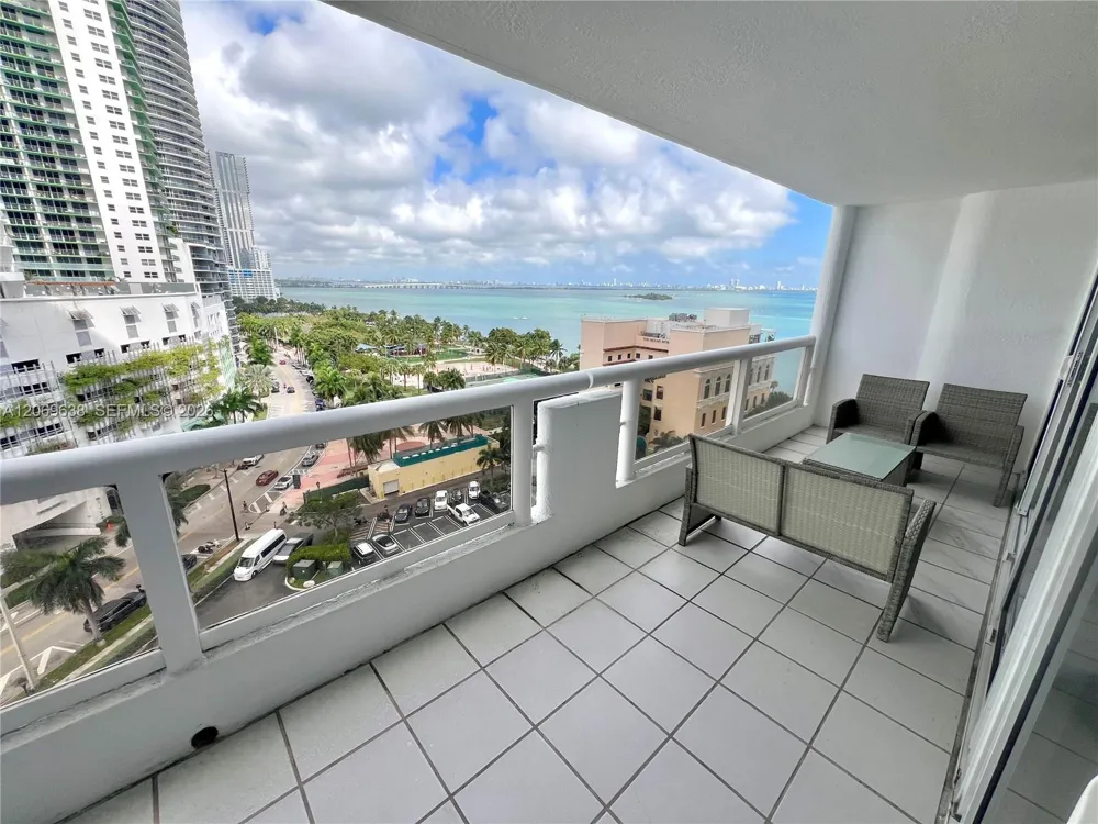 1717 Bayshore Dr #A-1450 Miami, FL 33132
