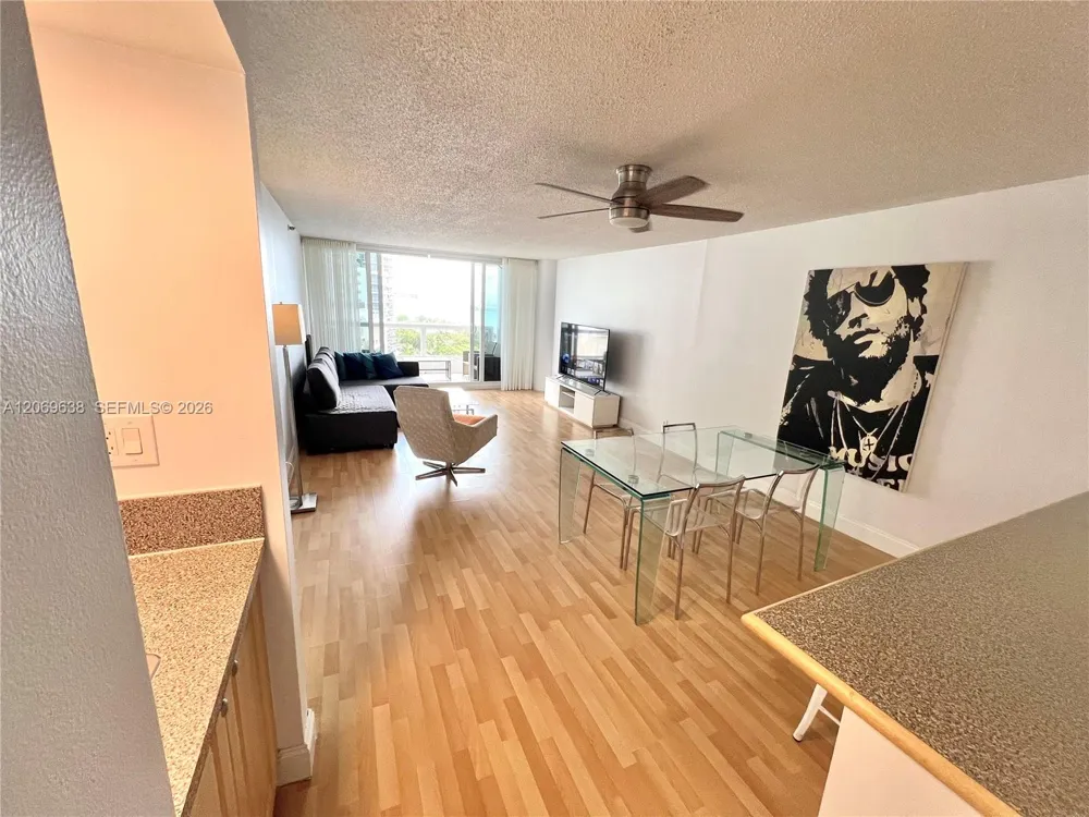 1717 Bayshore Dr #A-1450 Miami, FL 33132