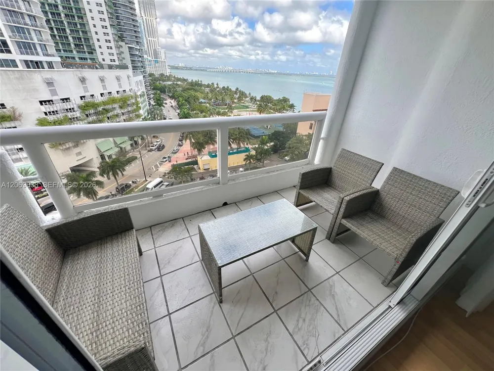 1717 Bayshore Dr #A-1450 Miami, FL 33132