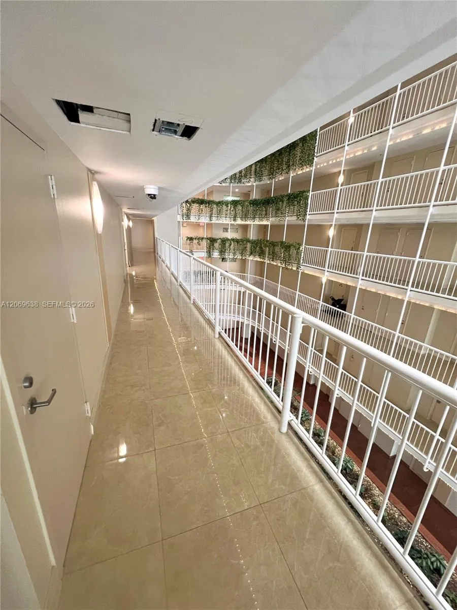 1717 Bayshore Dr #A-1450 Miami, FL 33132