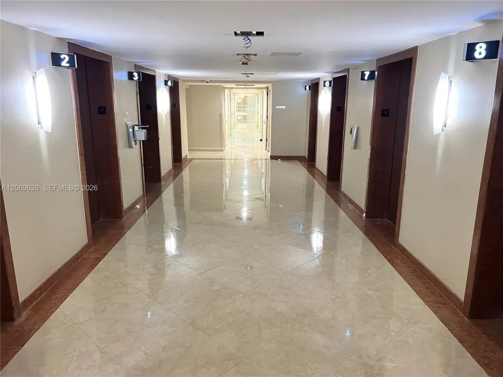 1717 Bayshore Dr #A-1450 Miami, FL 33132