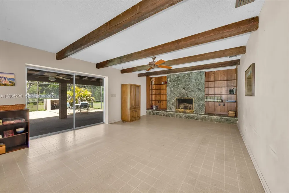 11800 SW 72nd Ave Pinecrest, FL 33156
