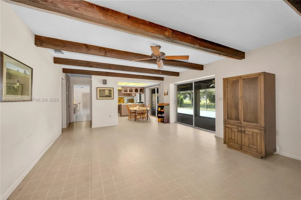 11800 SW 72nd Ave Pinecrest, FL 33156