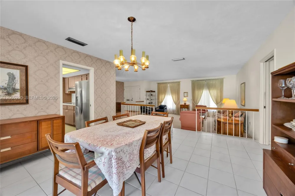 11800 SW 72nd Ave Pinecrest, FL 33156
