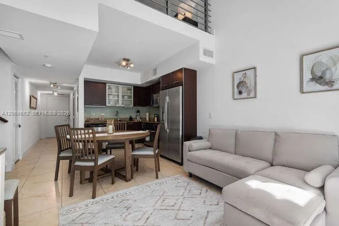 41 SE 5th St #308 Miami, FL 33131