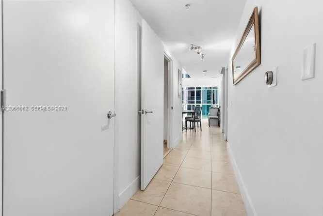 41 SE 5th St #308 Miami, FL 33131