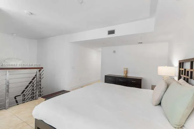 41 SE 5th St #308 Miami, FL 33131