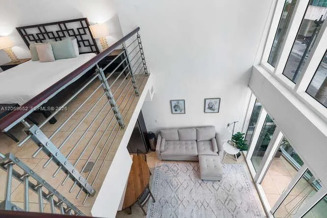 41 SE 5th St #308 Miami, FL 33131
