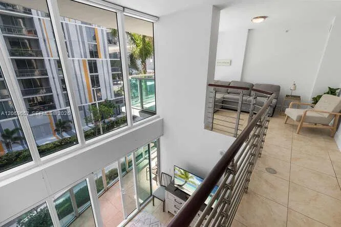 41 SE 5th St #308 Miami, FL 33131