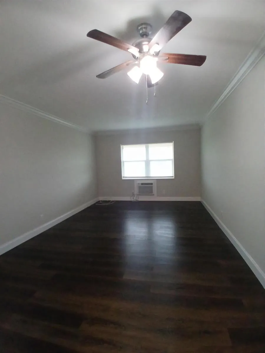 1480 E SAMPLE ROAD #307 Pompano Beach, FL 33064