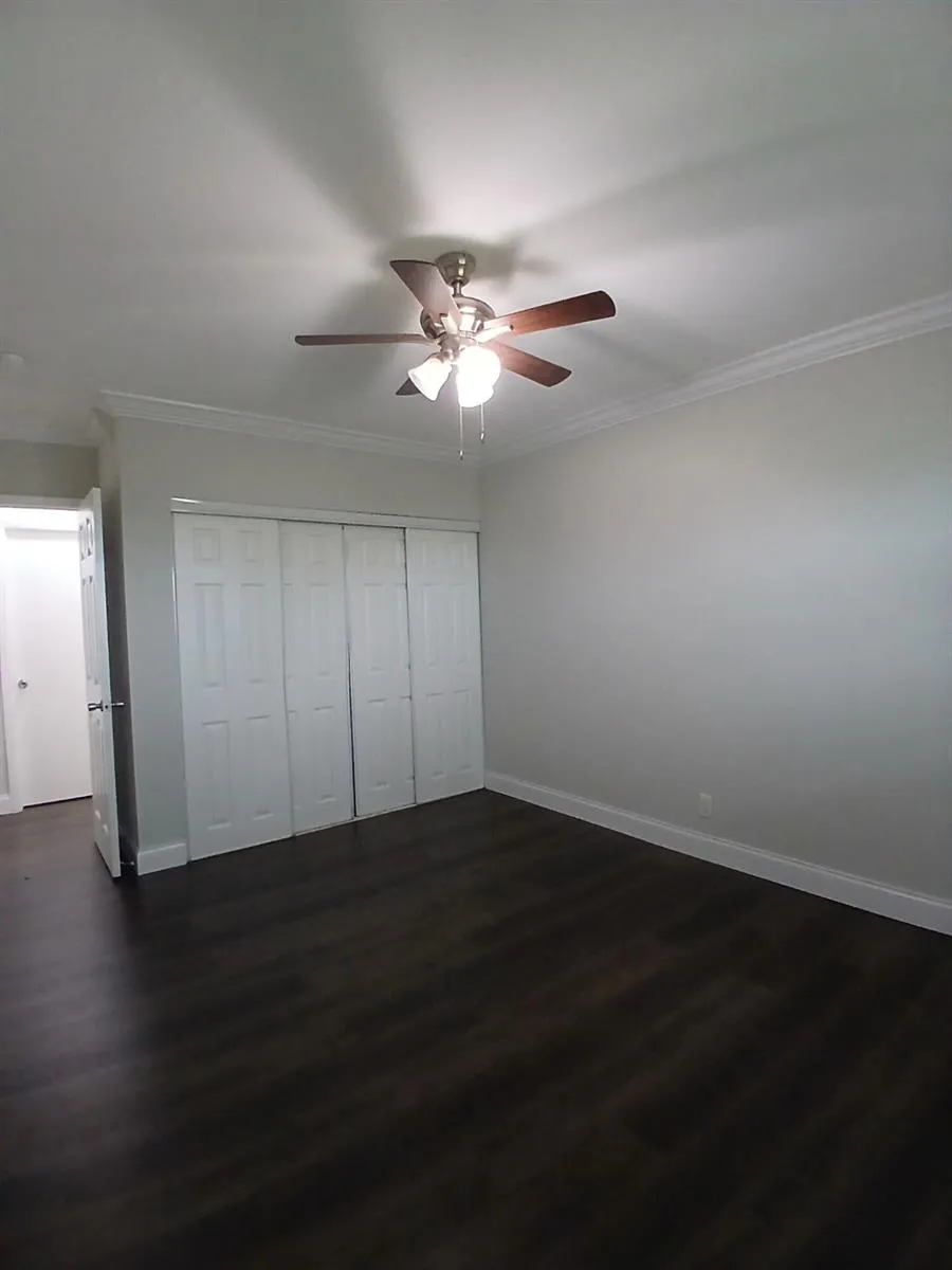 1480 E SAMPLE ROAD #307 Pompano Beach, FL 33064