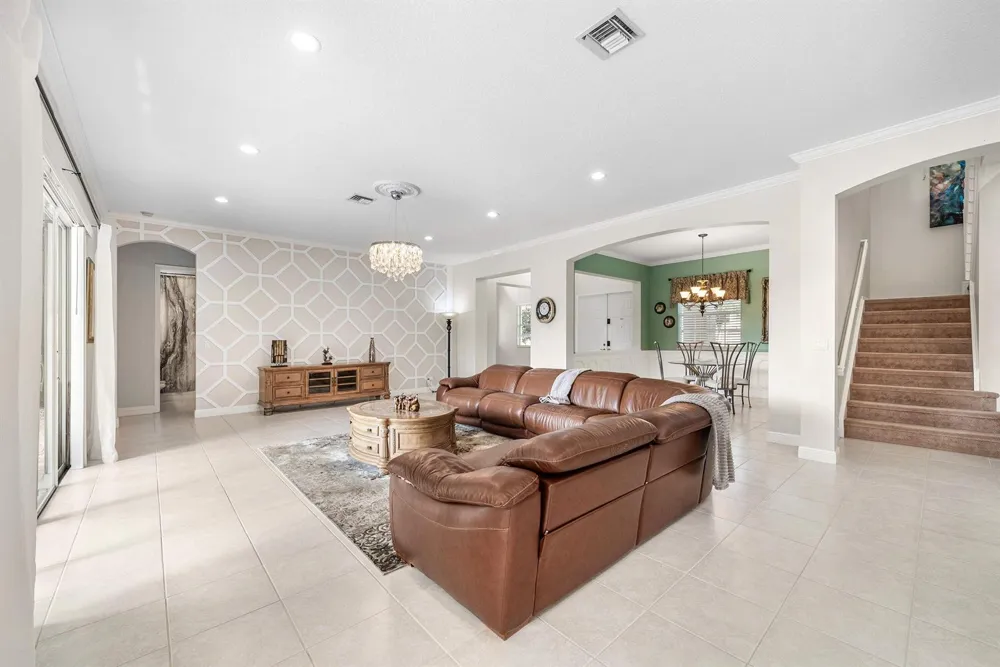 7346 Denicola Lane Lake Worth, FL 33467