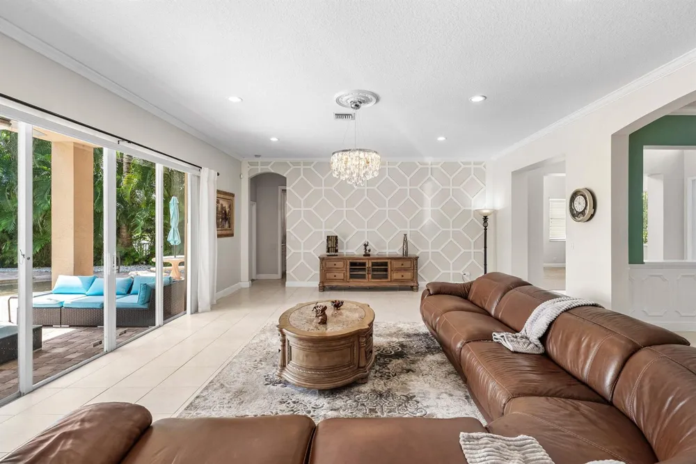7346 Denicola Lane Lake Worth, FL 33467