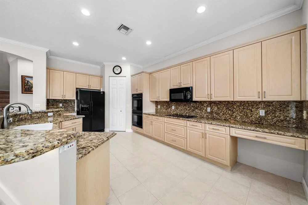 7346 Denicola Lane Lake Worth, FL 33467