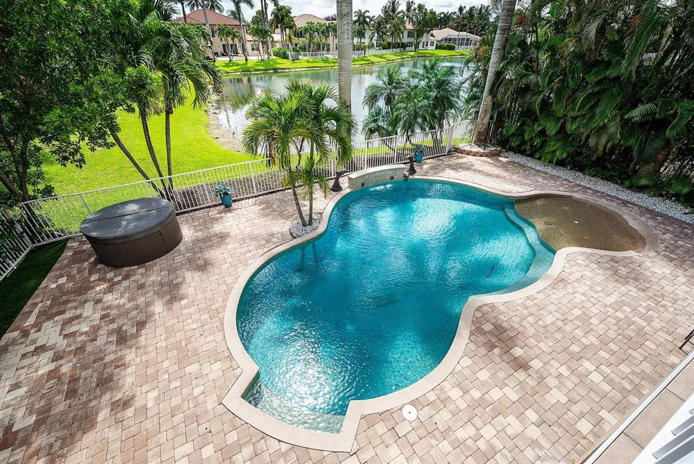 7346 Denicola Lane Lake Worth, FL 33467