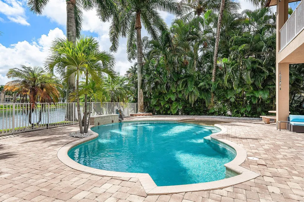 7346 Denicola Lane Lake Worth, FL 33467