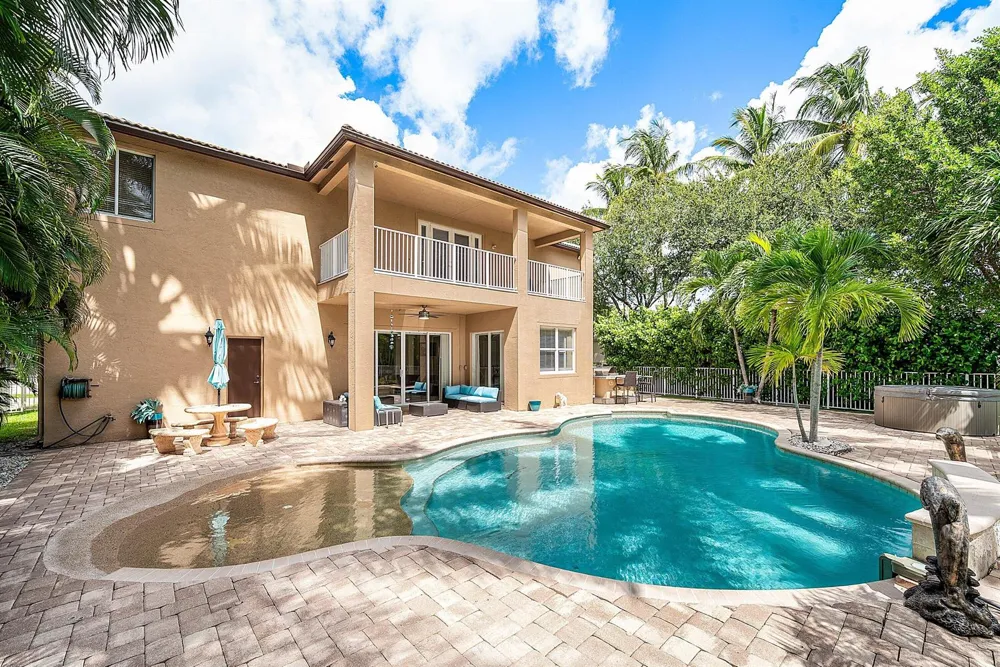 7346 Denicola Lane Lake Worth, FL 33467