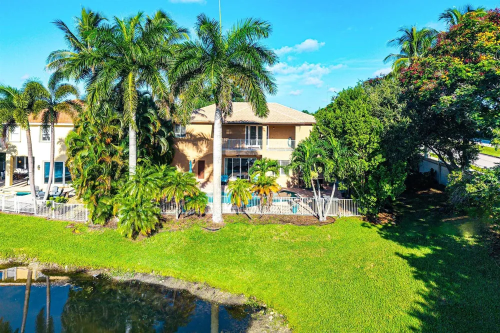 7346 Denicola Lane Lake Worth, FL 33467