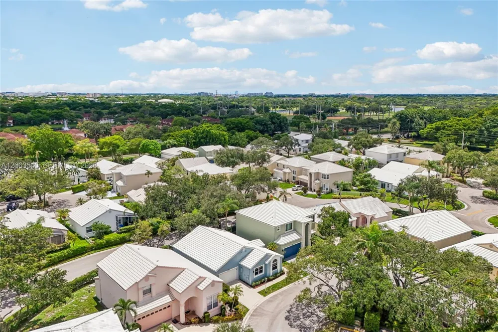 9613 NW 8th Cir Plantation, FL 33324