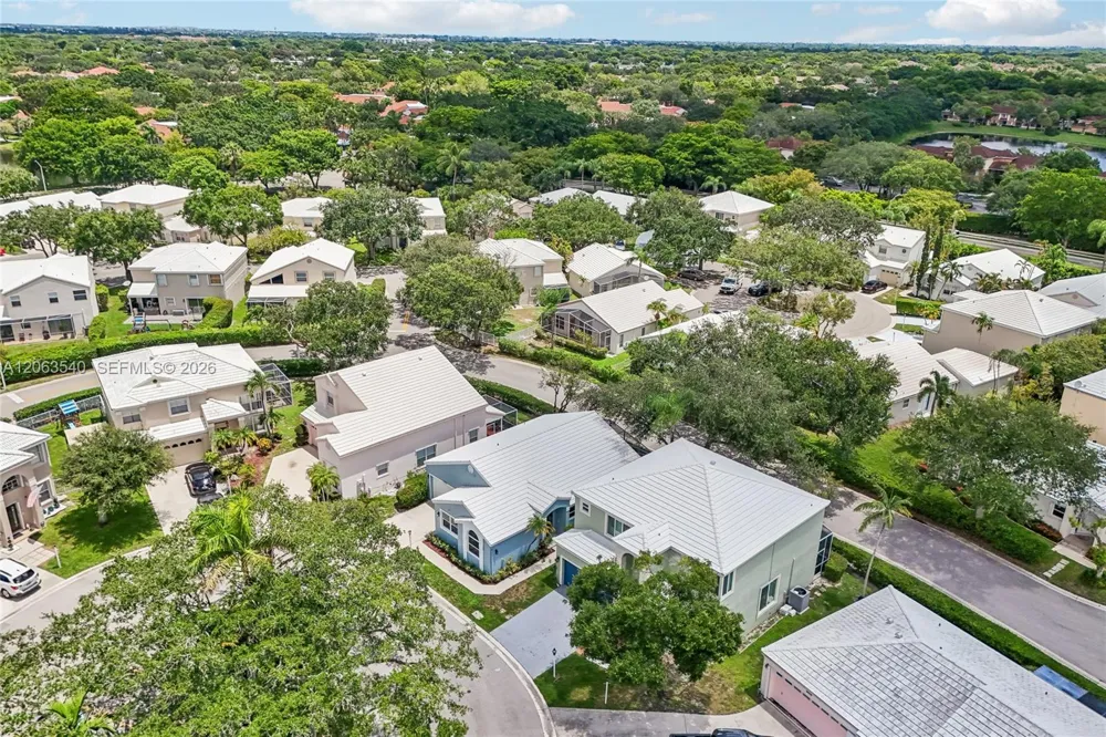 9613 NW 8th Cir Plantation, FL 33324