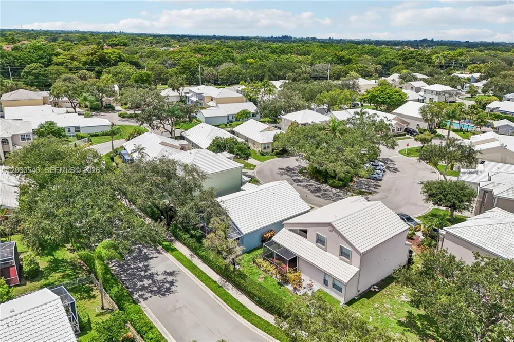 9613 NW 8th Cir Plantation, FL 33324