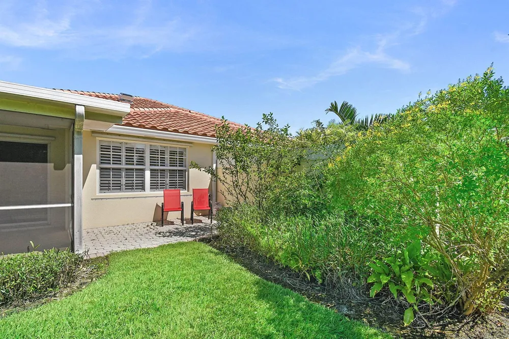 8016 SE Peppercorn Court Hobe Sound, FL 33455