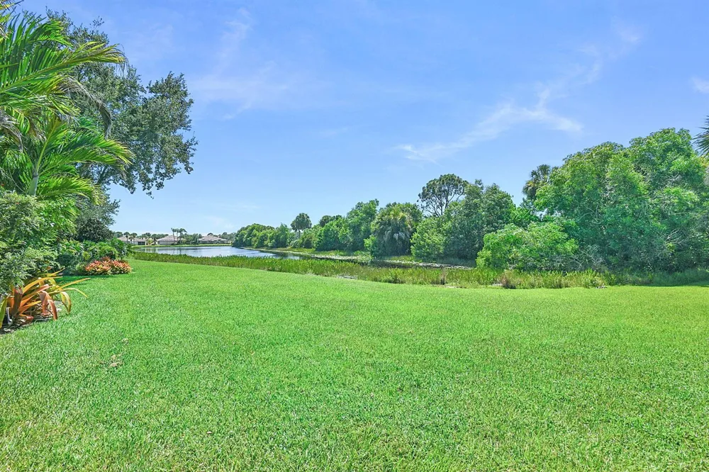 8016 SE Peppercorn Court Hobe Sound, FL 33455