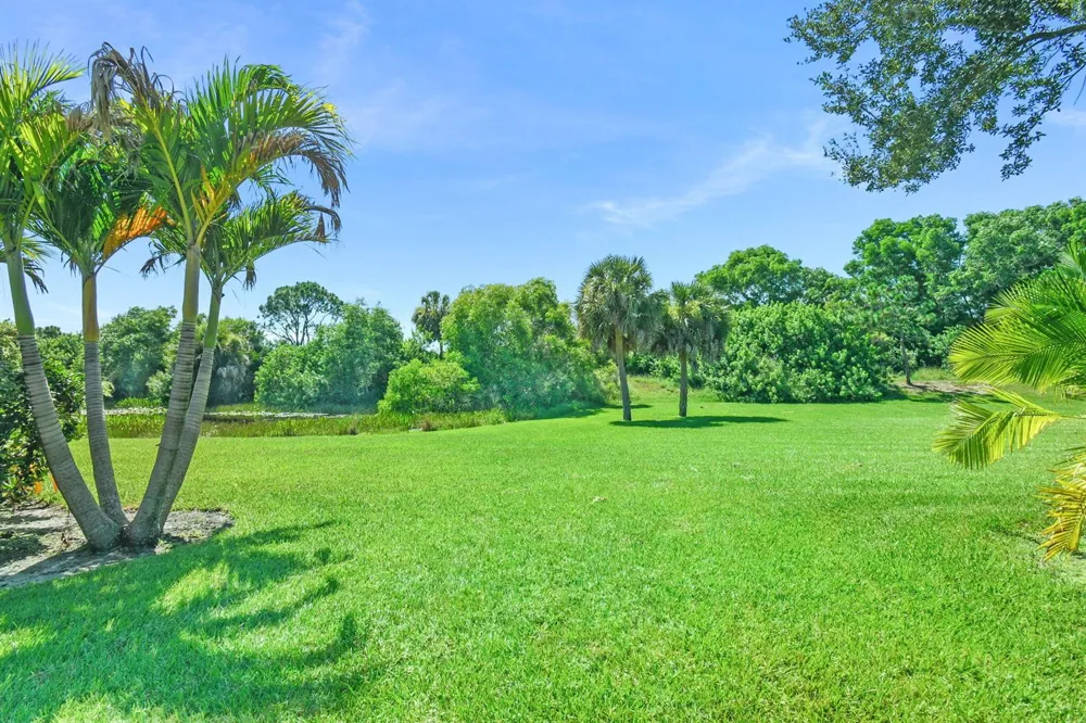 8016 SE Peppercorn Court Hobe Sound, FL 33455