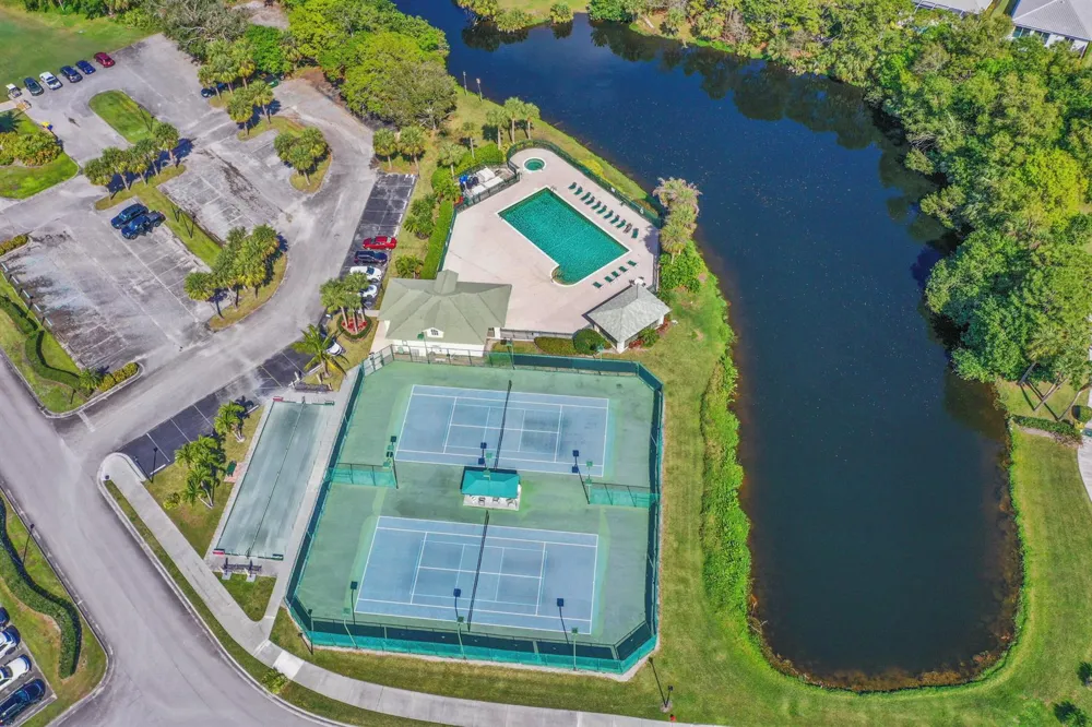8016 SE Peppercorn Court Hobe Sound, FL 33455