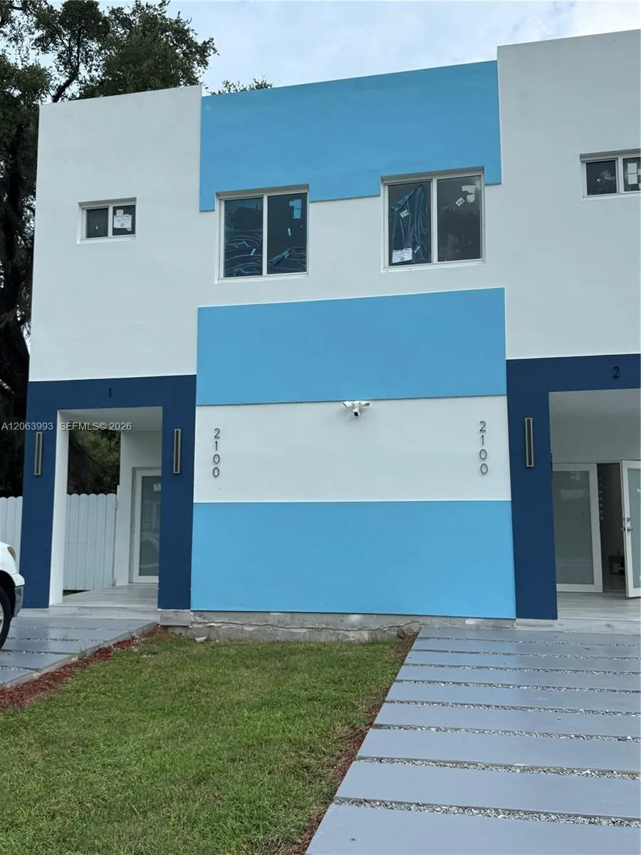 2100 NW 102nd St #1 Miami, FL 33147