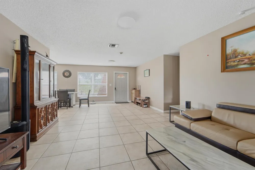 278 SANDPIPER AVENUE Royal Palm Beach, FL 33411