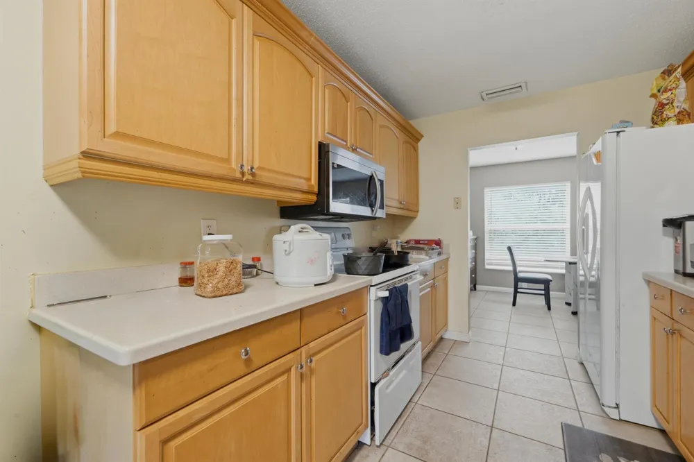 278 SANDPIPER AVENUE Royal Palm Beach, FL 33411