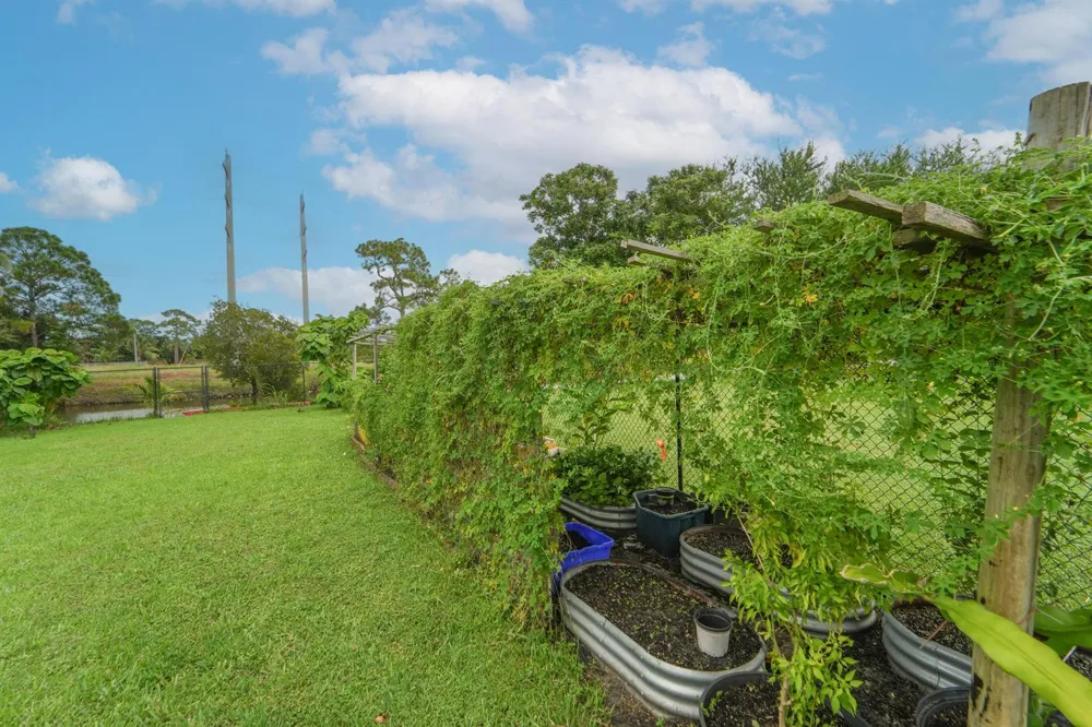 278 SANDPIPER AVENUE Royal Palm Beach, FL 33411